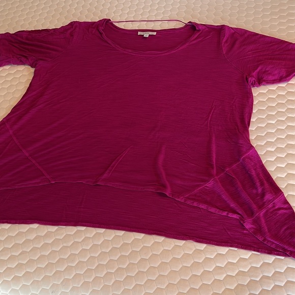 Spense Magenta tee - Picture 8 of 8